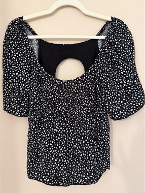 M Urban Romantics cutout blouse, smocked